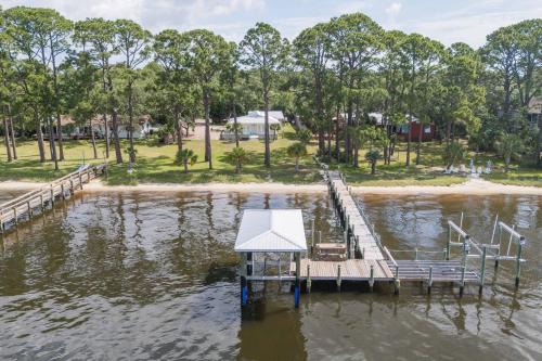 Panacea House | Private Beach & Dock | Peaceful Waterfront Escape