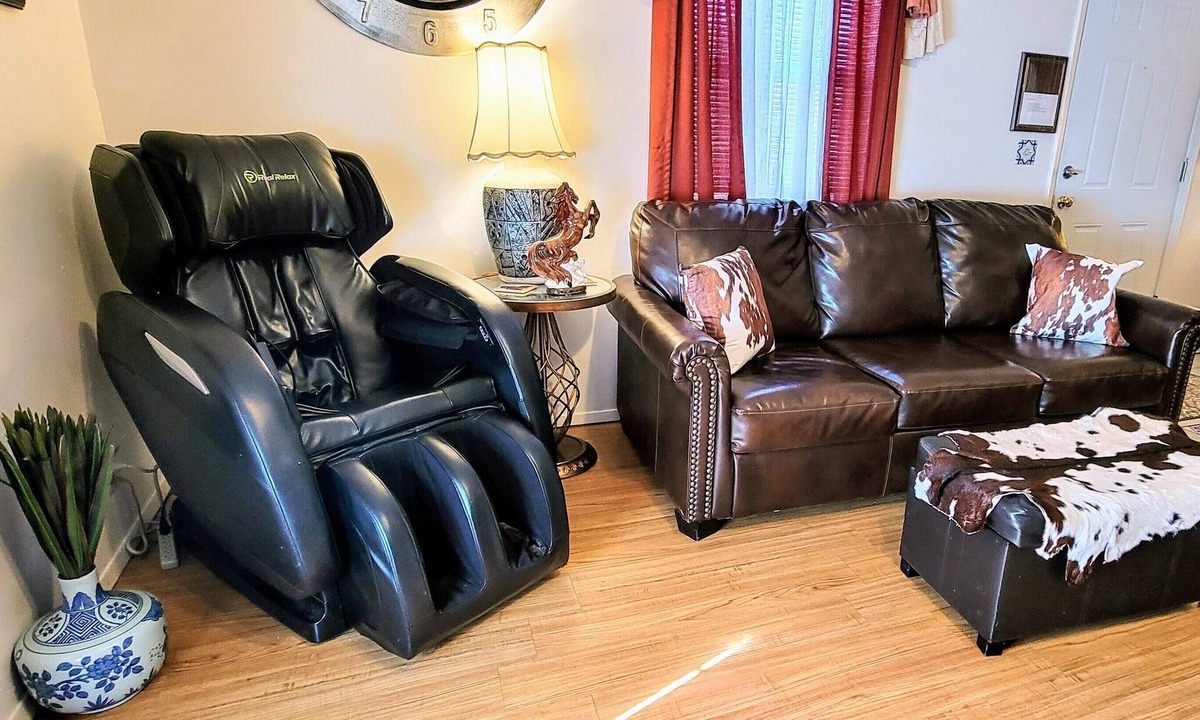 Lawrence House | Private fun rental, no stairs, massage Chair, fenced-in yard