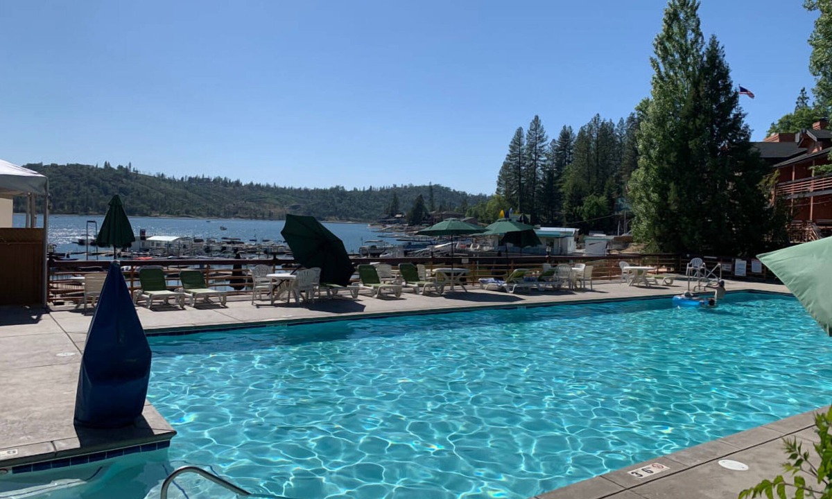 Bass Lake Hotel | Private Lakeside Haven near Yosemite National Park & Bass Lake