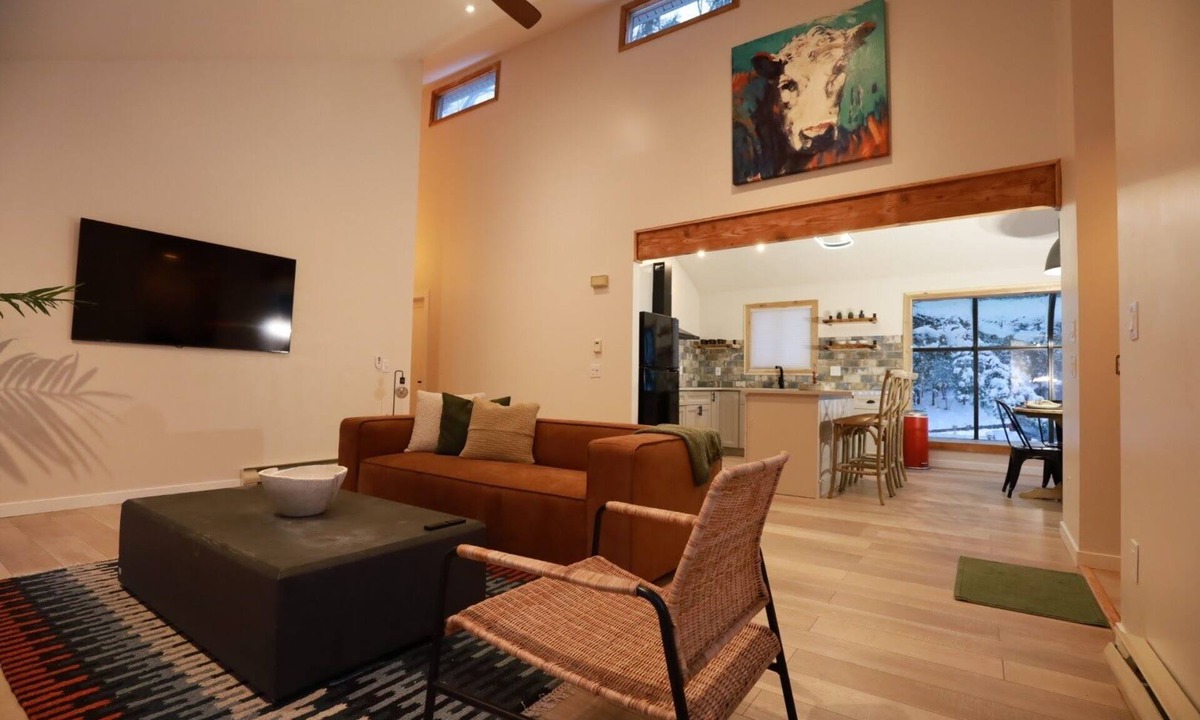 Arlington Heights Cabin | Private Modern Cabin in the Heart of Poconos Mountain