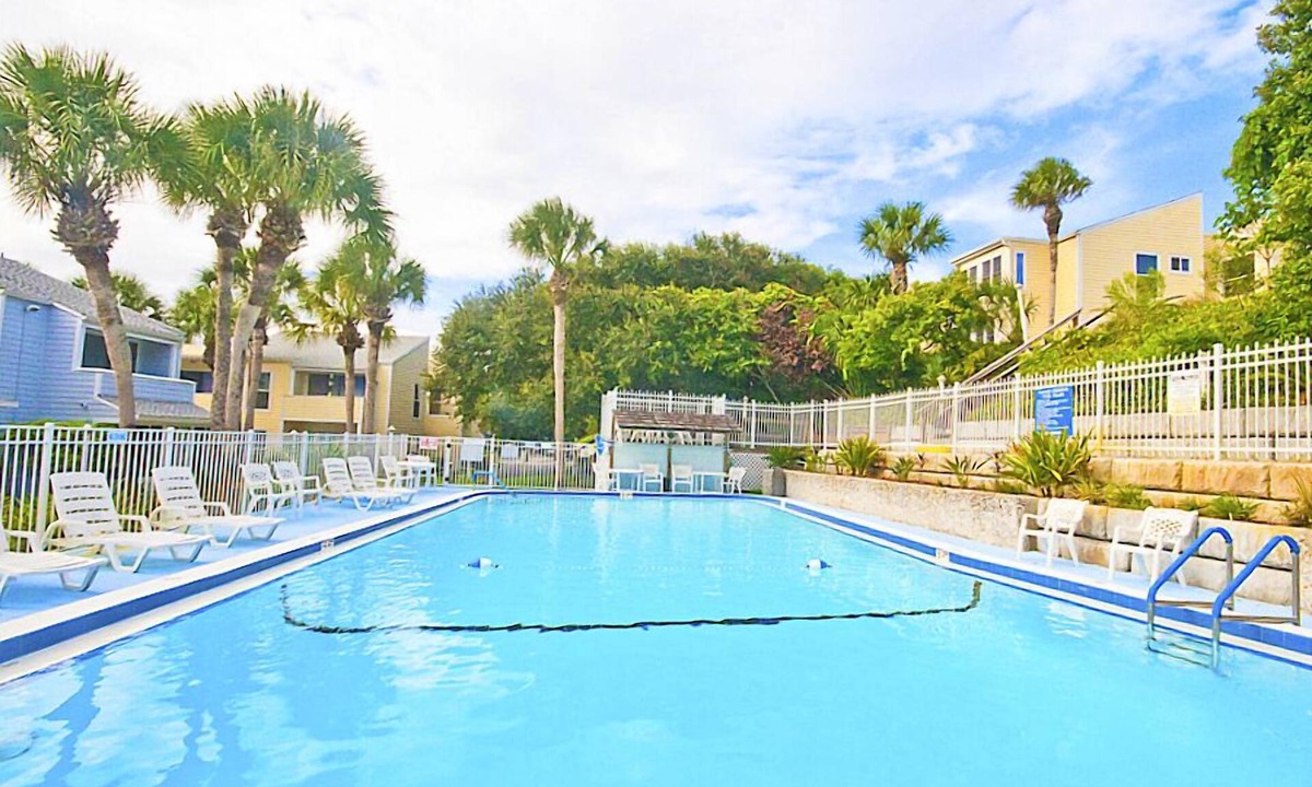 Butler Beach Condo | Quail Hollow by Distinctive Beach Rentals