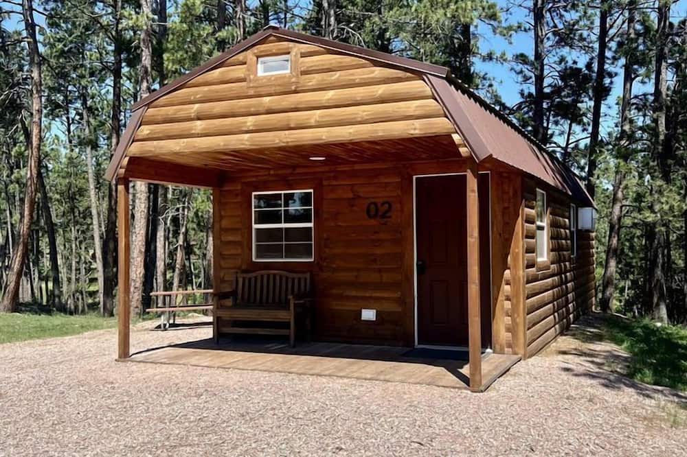 Rockerville Cabin | Quaint Cabin Great to Create New Memories in South Dakota