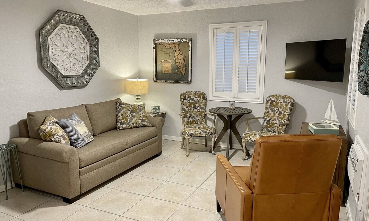 St. Pete Beach House | Quaint Florida Beach Bungalow. Centrally Located, Steps From Beach.