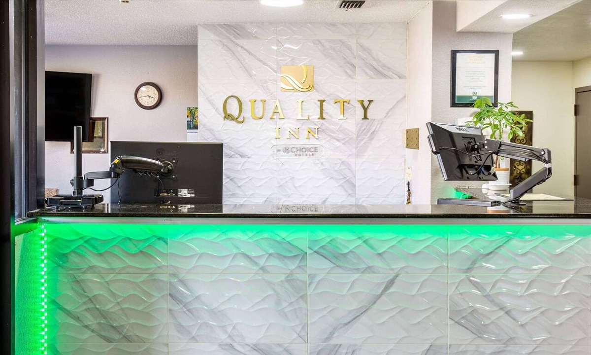 Tillmans Corner Hotel | Quality Inn Mobile West Tillmans Corner
