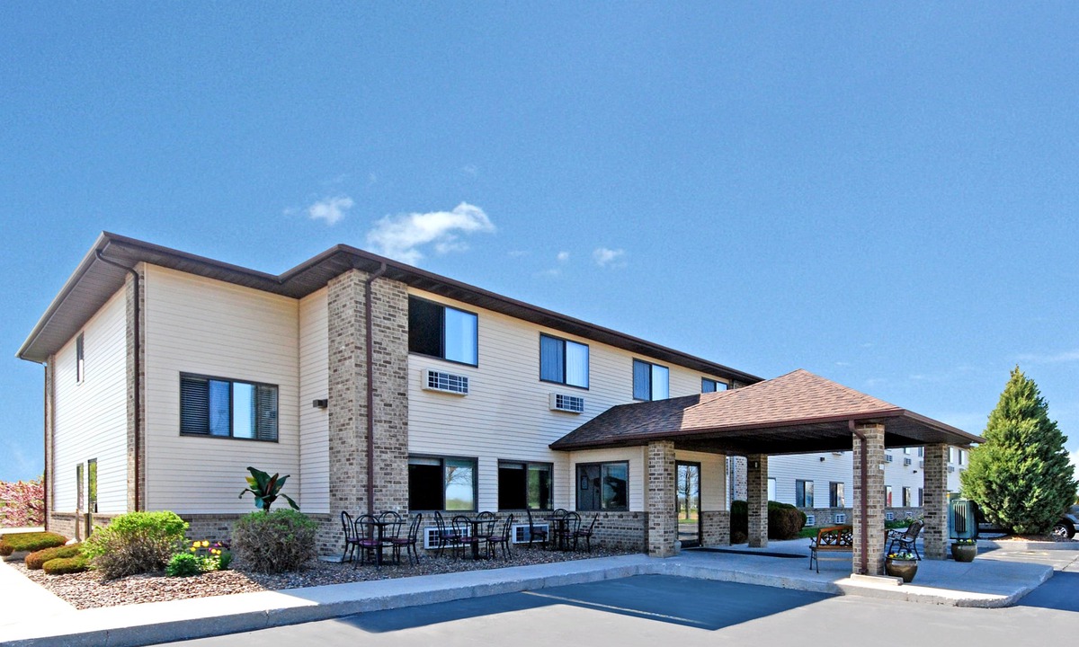 Sheboygan Hotel | Quality Inn Sheboygan