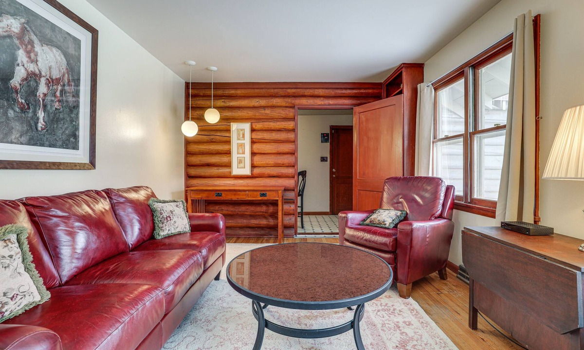 Lander Cabin | Quarter-Acre Lander Cabin 7 Mi to Sinks Canyon