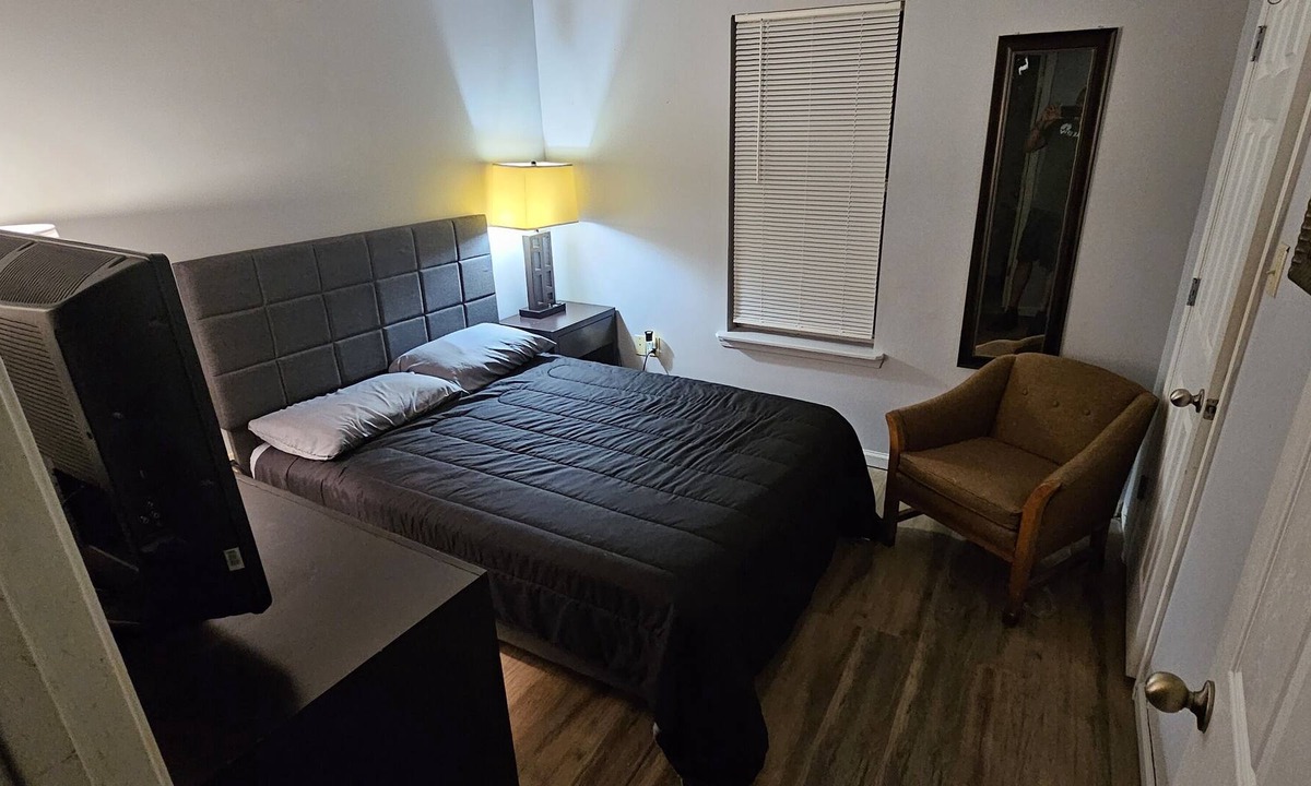 DeRidder House | Quiet room ideal for traveling professional.