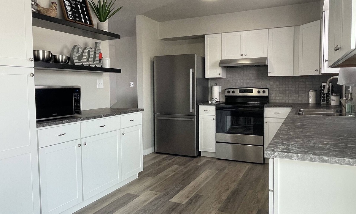 Roy House | Ray's Place