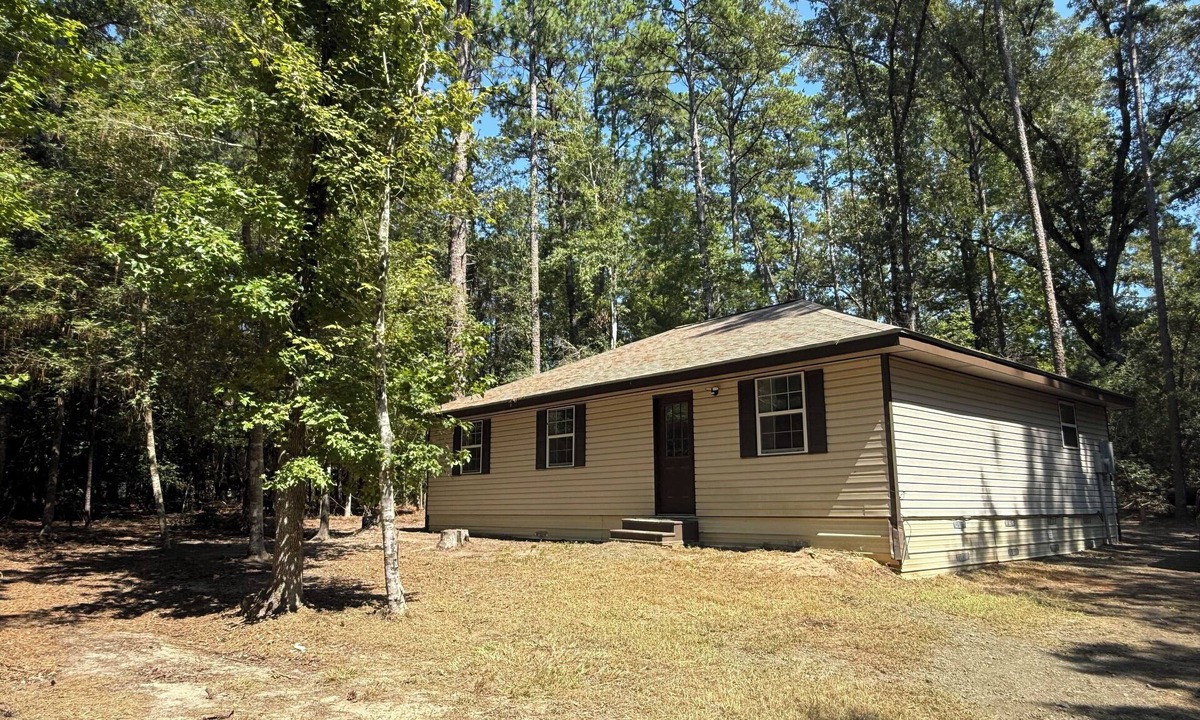 Brookeland House | Rayburn’s Drowsy Lane Retreat- Fish & Golf Getaway