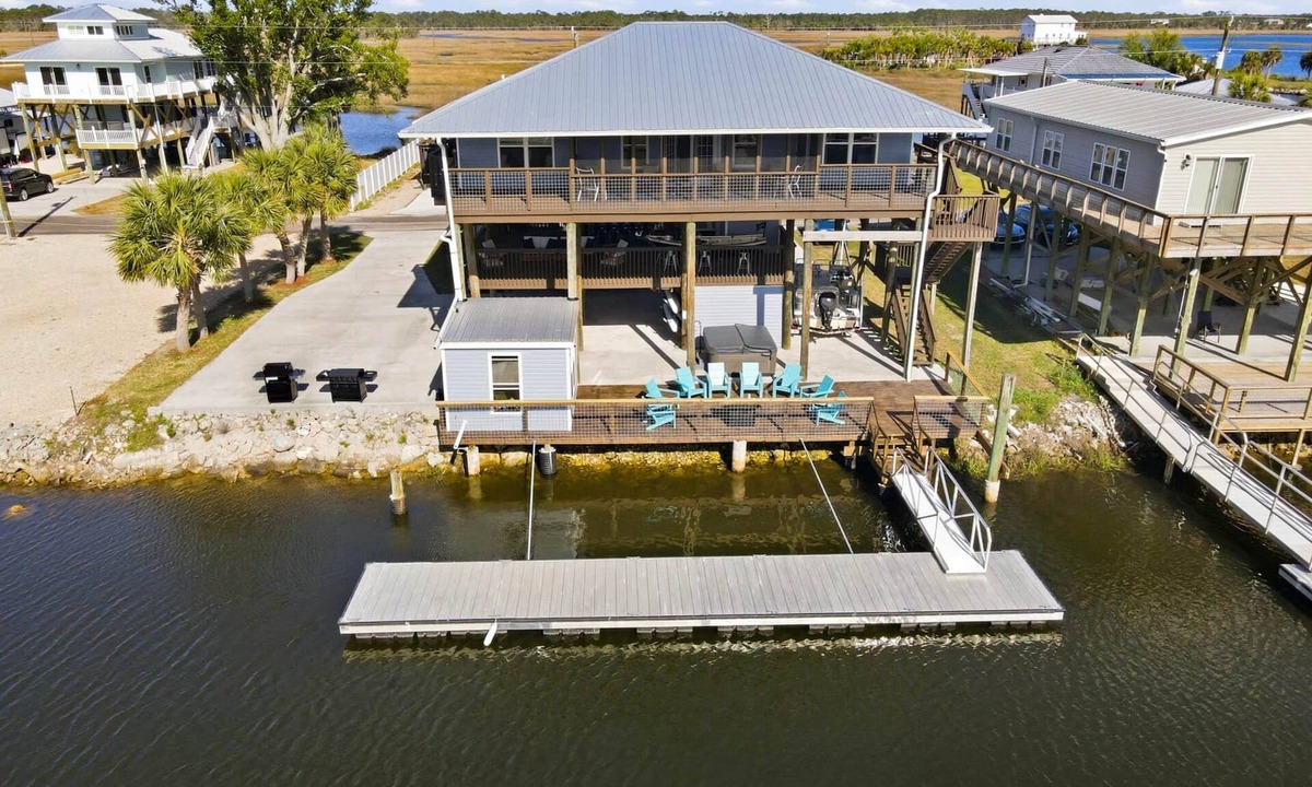 Keaton Beach House | Redfish Retreat Hot Tub Deep Water Canal 40 ‘ Dock