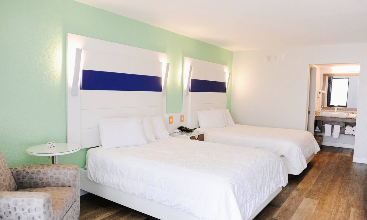 St. Augustine Beach Hotel | Regency Inn & Suites