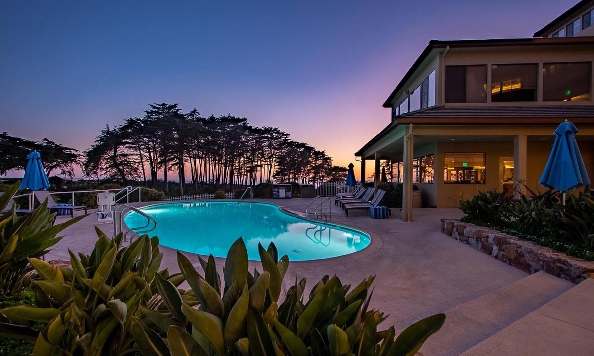 Rio del Mar Hotel | Relaxing Oceanview Studio w/Private Balcony, Pool Access, Steps from the Beach