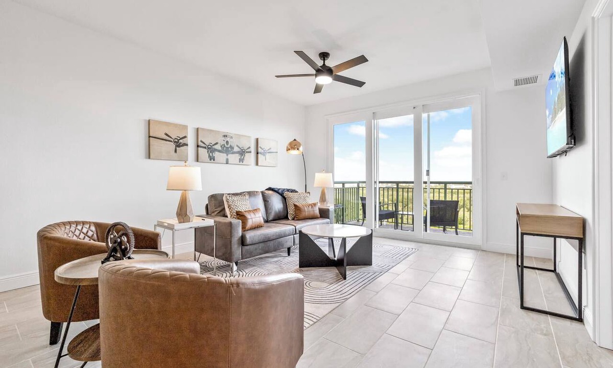 Merritt Island Condo | River Fly-In Duo - 4BR - Launch View