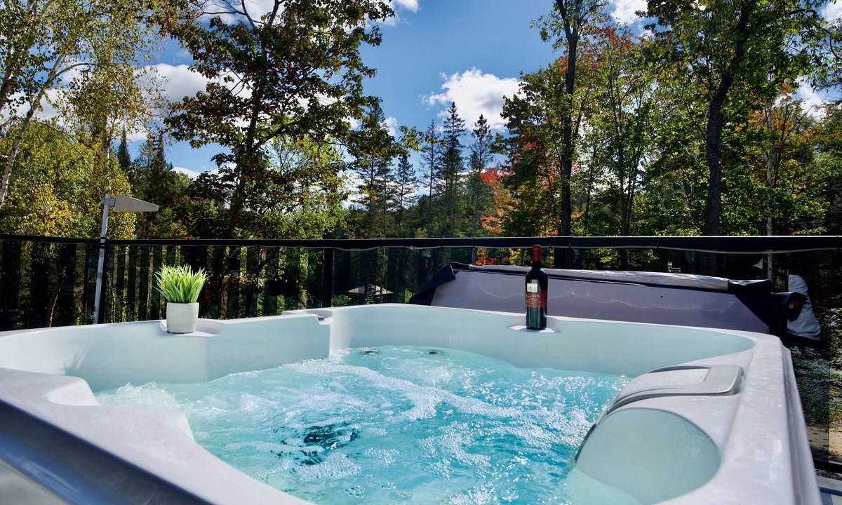 Armour Cottage | Riverfront Oasis on 55 Pvt Acres with Wifi , Sauna and Hot Tub