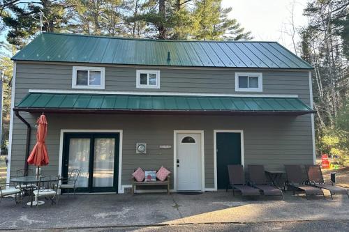 St Germain House | Roaming Deer Cottage