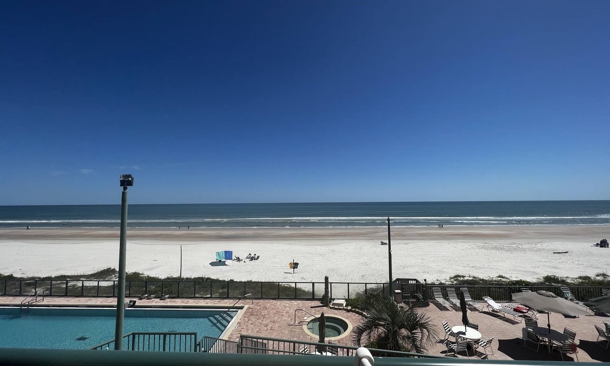 Ponce Inlet Condo | Roomy Oceanfront Retreat with Endless Views