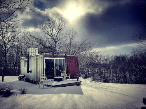 Jonesville House | Rustic Container Accommodation for Glamping in Kentucky