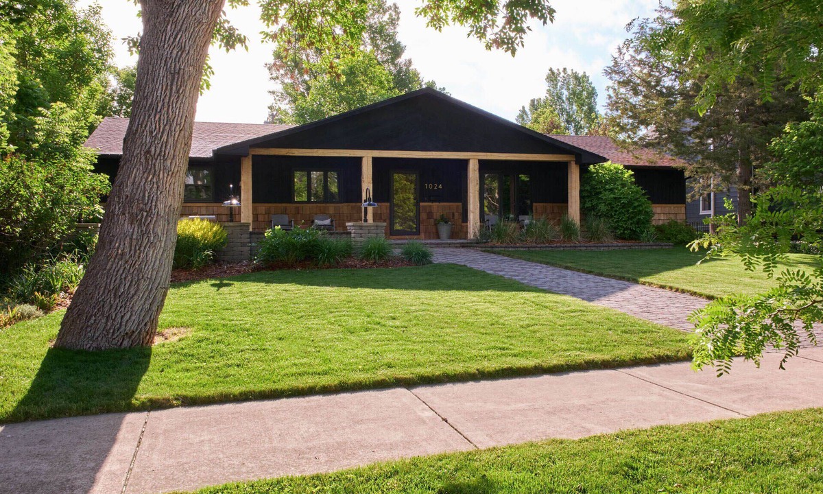 Spearfish House | Rustic Ranch in Downtown Spearfish