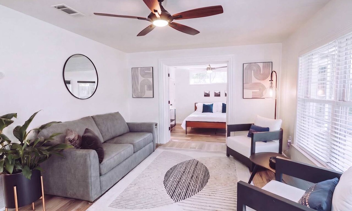 High Springs House | Sanctuary at the Springs | King Beds Families
