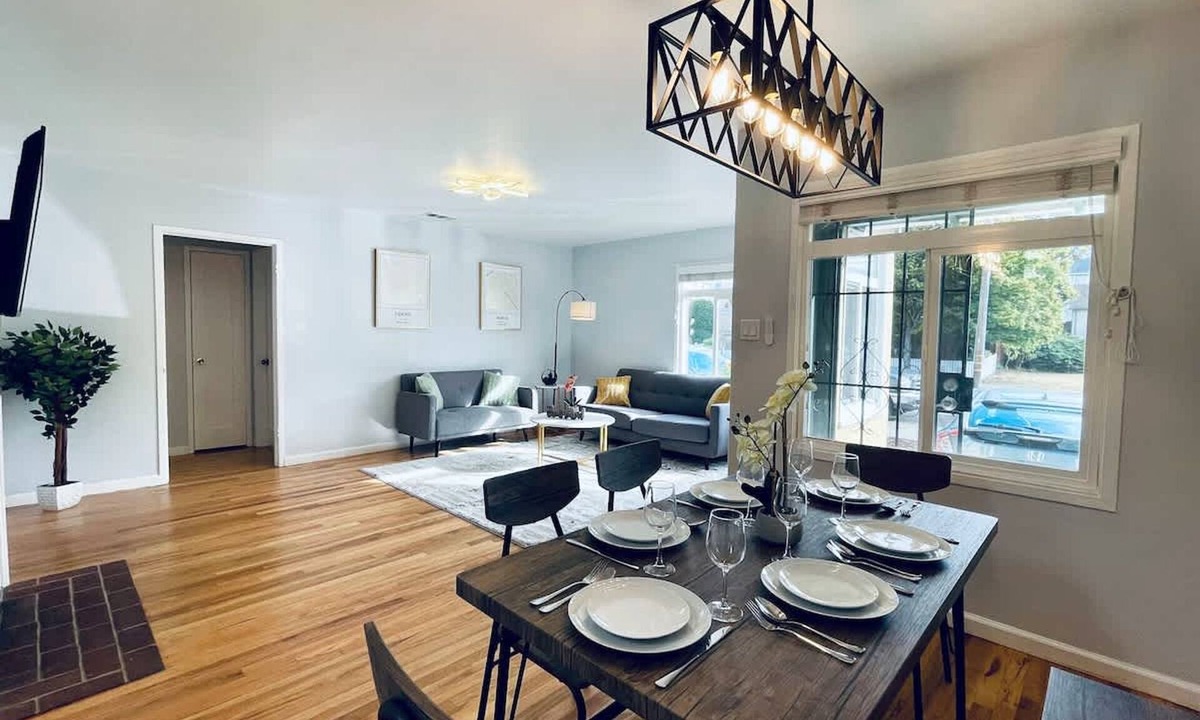 North Central House | Sanmateo Cozy Central 3b1b Home Garage Parking AC