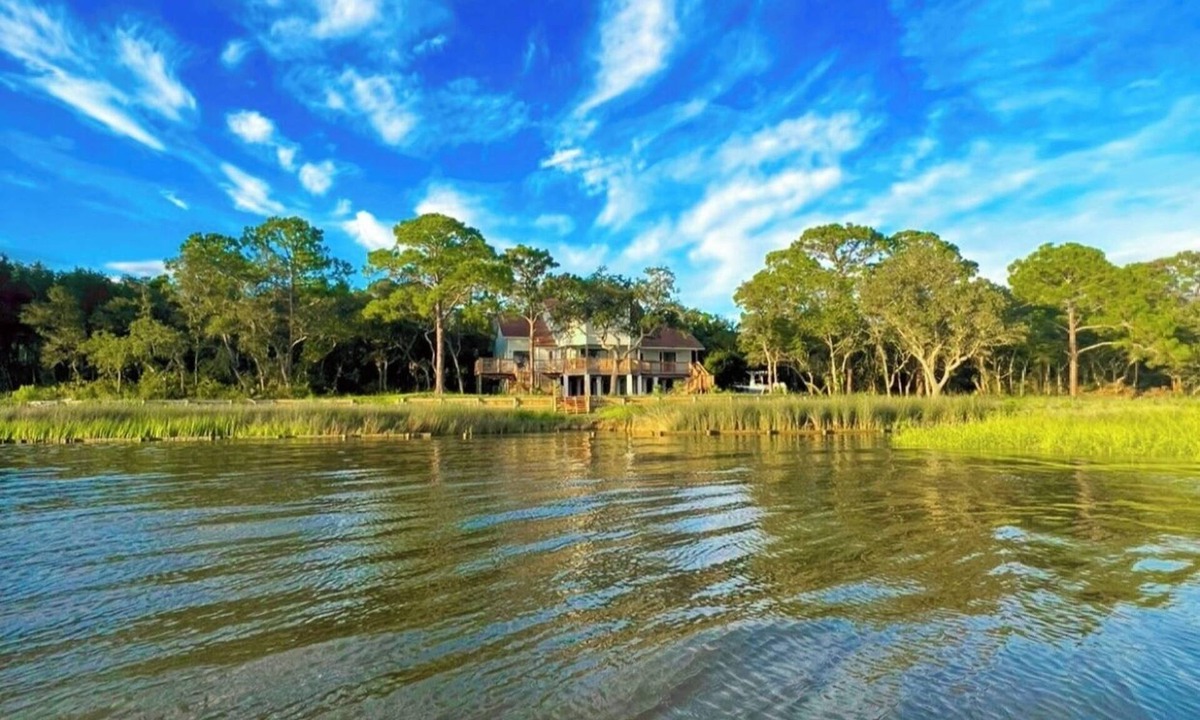 Magnolia Bluffs House | Secluded Waterfront Bay Home!
