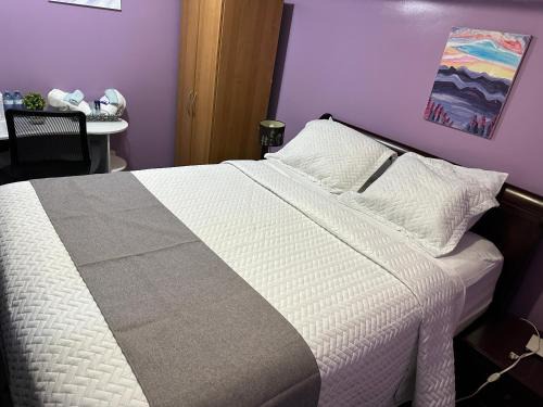Aylmer Apartment | Serenity & memorable Cozy Lower Level Apartment Room in TownHouse Private Entrance