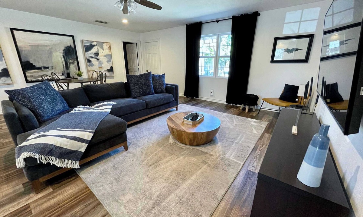 Lubbock House | Serenity Stay - 3BR 2BA - South Lubbock