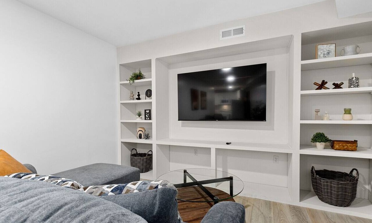 Orange Prairie Apartment | Slice of the Good Life - Concord A7