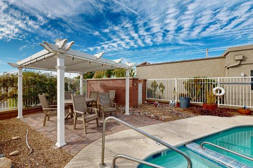 Casas Adobes House | Solstice Sanctuary