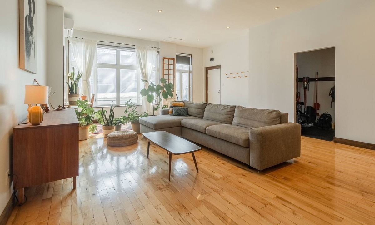 Rosemont-La Petite-Patrie Condo | Spacious and peaceful loft (ground floor) - 10min to downtown