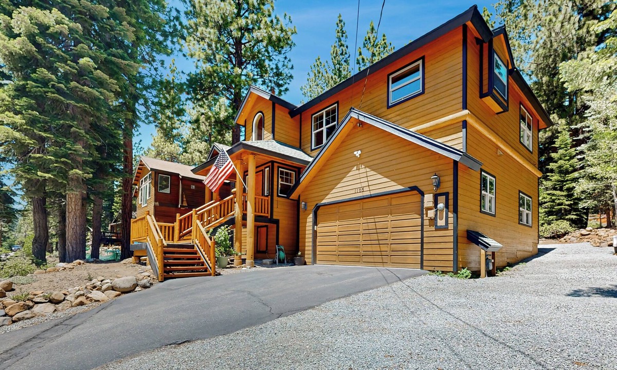 Kings Beach House | Spacious Deck w/Private Hot Tub: Kings Beach Gem
