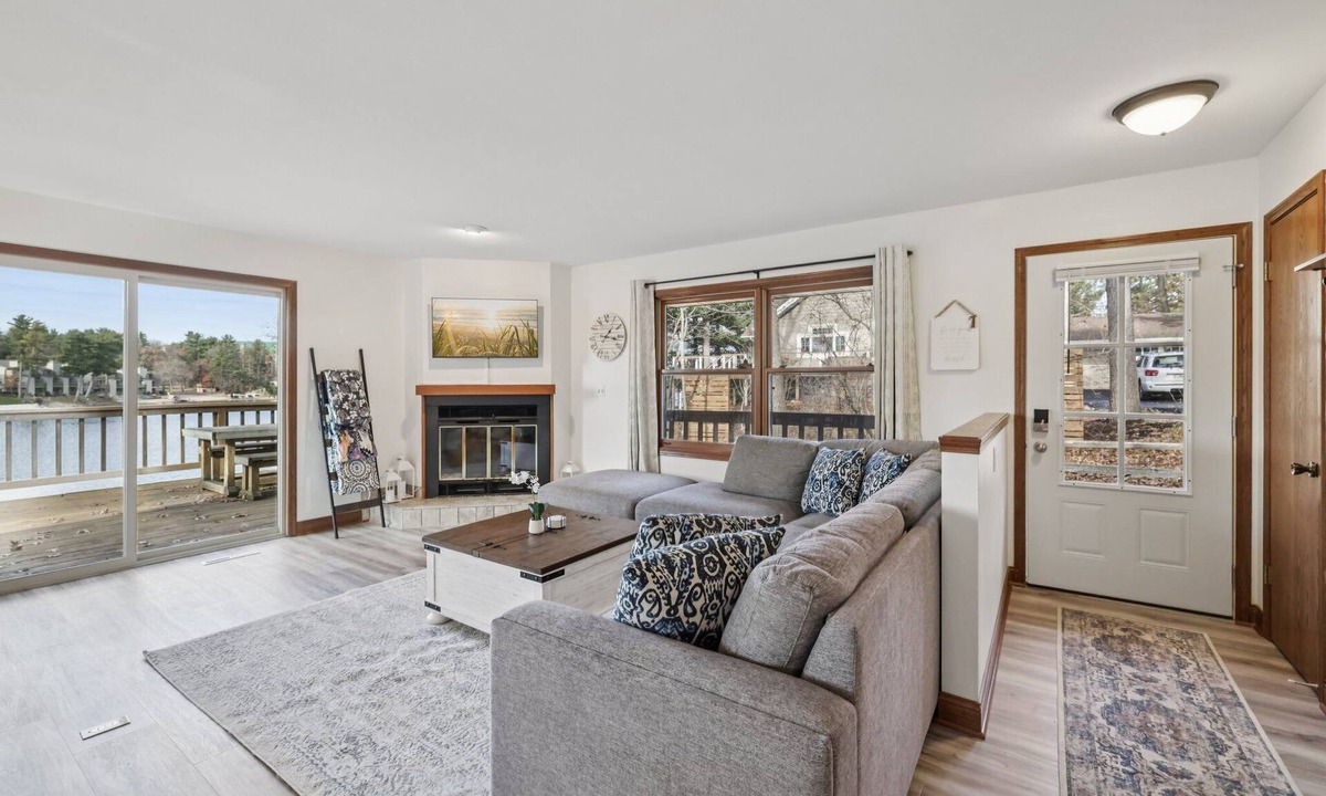 Lake Delton House | Spacious Four-Bedroom Home Overlooking Scenic Lake Delton. Dog-Friendly!