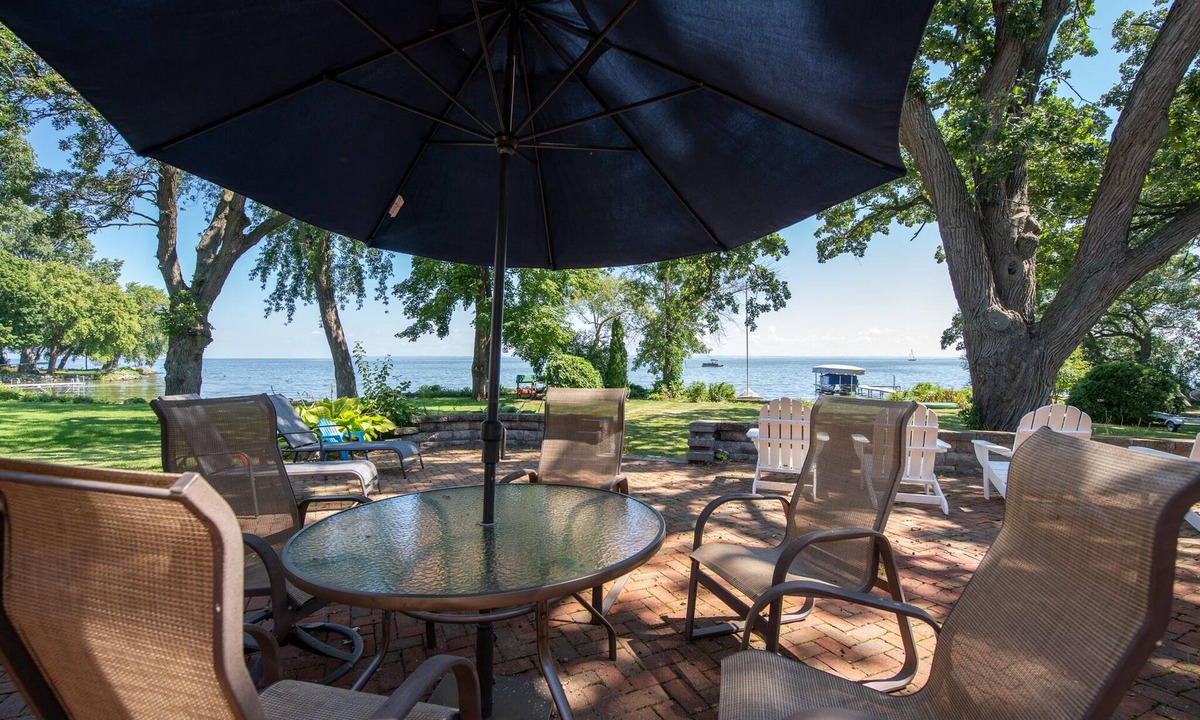 Black Wolf House | Spacious Home on the Water with Indoor Pool and Room For Everyone!