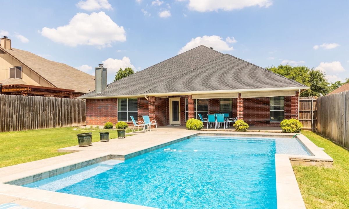 Watauga House | Spacious Home - Oversized Pool and Pool Table!