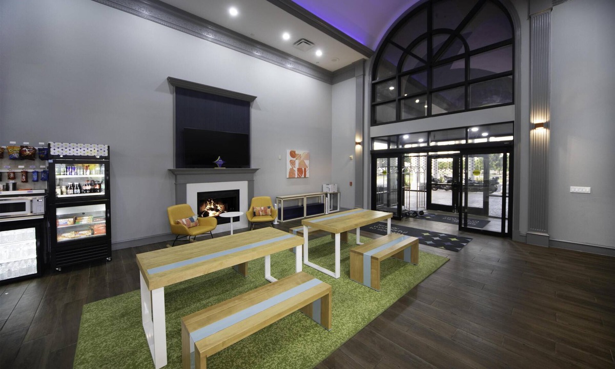 Amarillo Hotel | Spark by Hilton Amarillo East