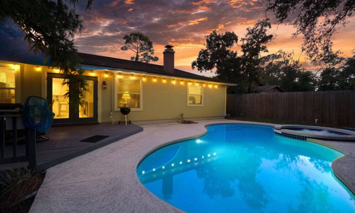 Del Rio House | ~Splash Hill Haven Sleeps 10 Pool & Spa~
