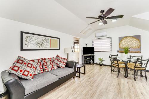 Springdale House | Springdale Vacation Rental ~ 9 Mi to Fayetteville!