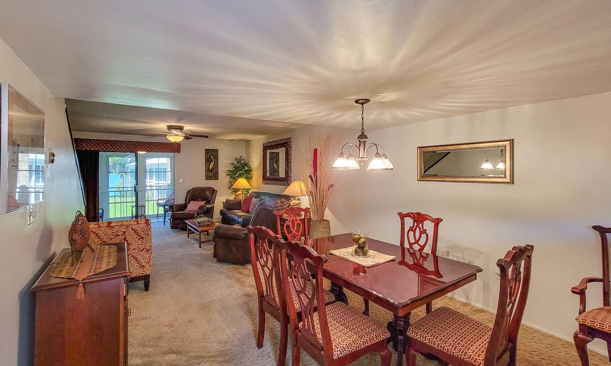 Crescent City Condo | St Johns River Townhome, 2BR/1.5BA, Pool/River Vw