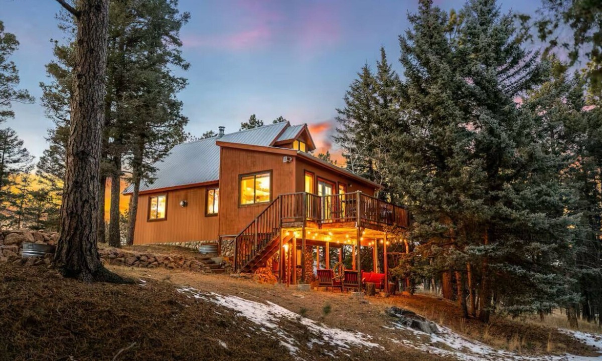 Florissant Cabin | Star Gazer’s Sanctuary