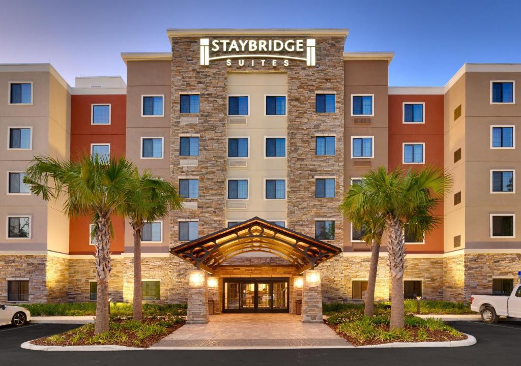 Gainesville Hotel | Staybridge Suites - Gainesville I-75 by IHG