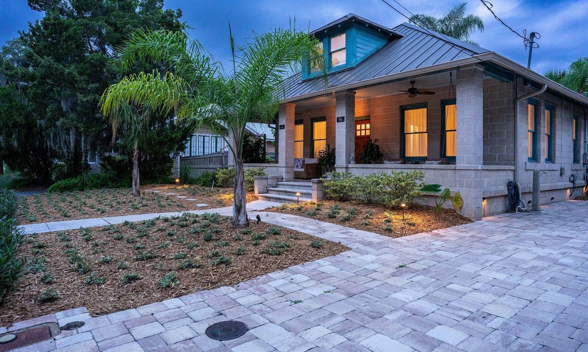 Lincolnville House | “Steeped in History” Exquisite 1919 Craftsman