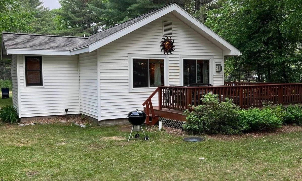 Eagle River Cabin | Stepaway Vacation Rentals - Cooper's Cabin