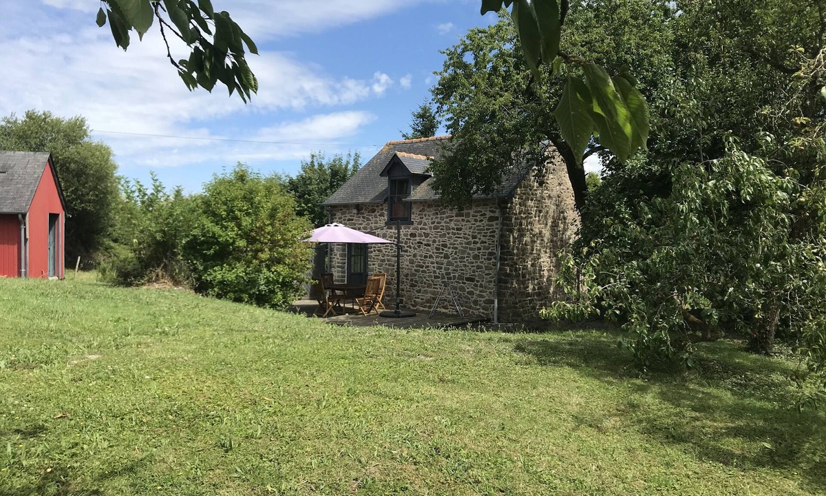 Mont-Dol House | Stone cottage between Saint Malo and Mont Saint Michel