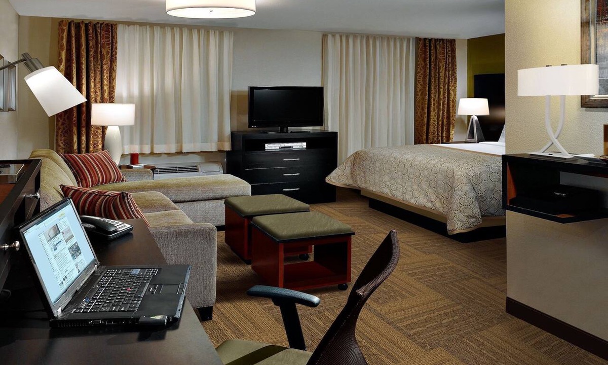 Lafayette Apartment | Studio | Free Breakfast. Indoor Pool. Free Wi-Fi
