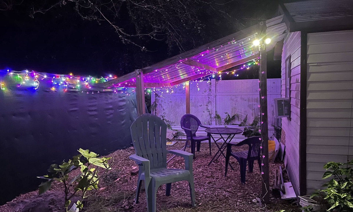 St. Cloud Apartment | Studio, Private Entrance, fenced in quiet corner, pets ok, large Parking area