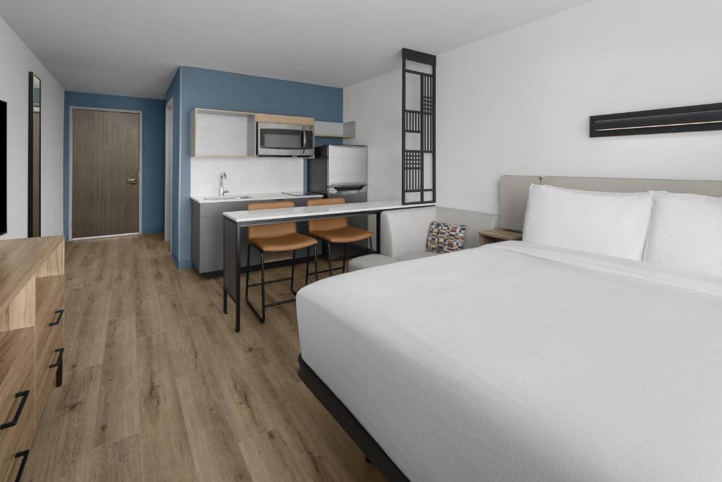 Clearfield Hotel | StudioRes by Marriott Clearfield Layton