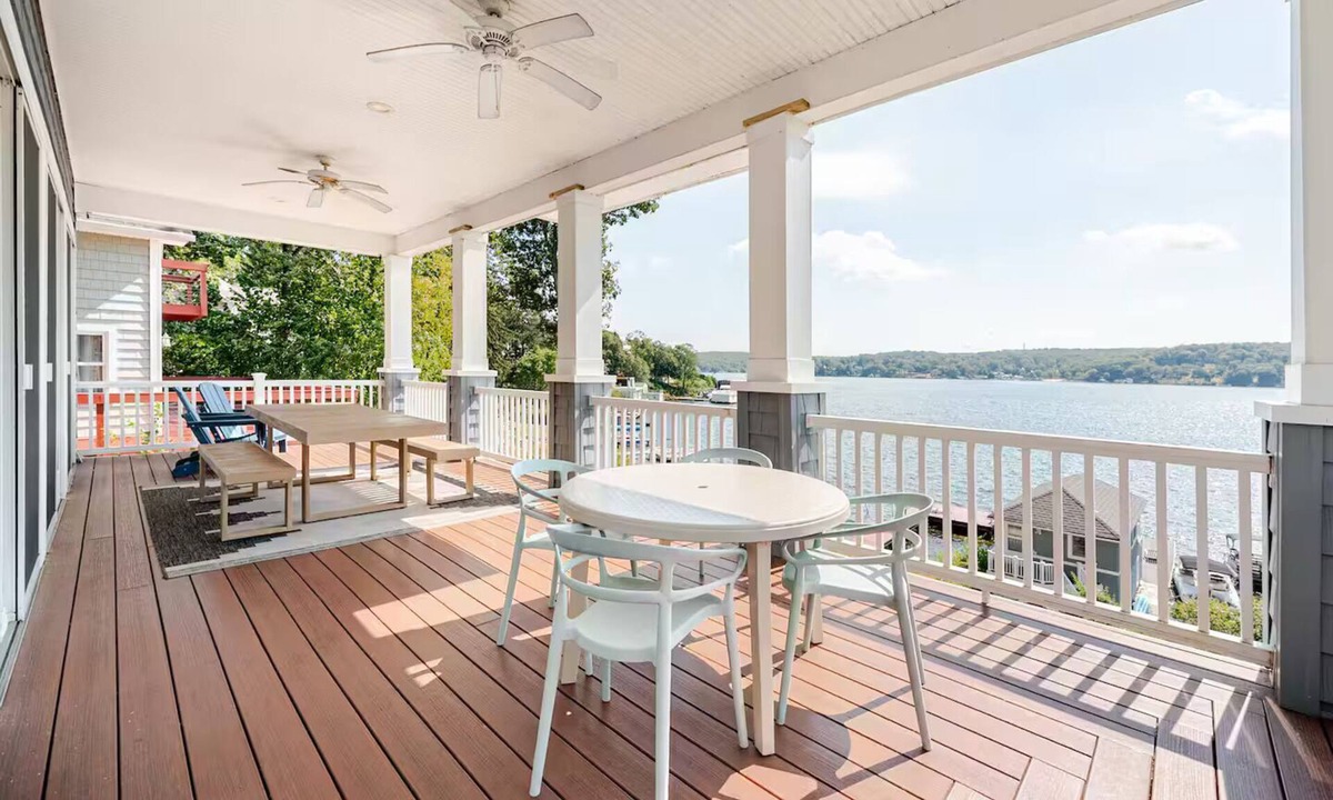 Hopatcong House | STUNNING lakefront home w/dock now available for monthly rental! Pet friendly!