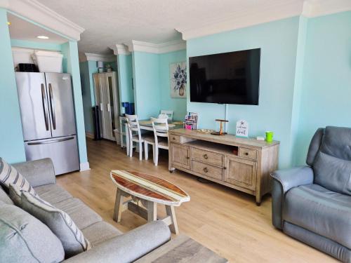 Ortona Park Apartment | Sunkissed-Modern Oceanfront Condo Daytona Beach