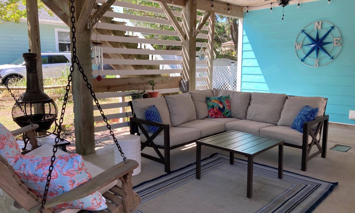 Colington House | Sunset Strolls: 2BR/1BA, 5 min to beach, dog-friendly, MP7 Kill Devil Hills