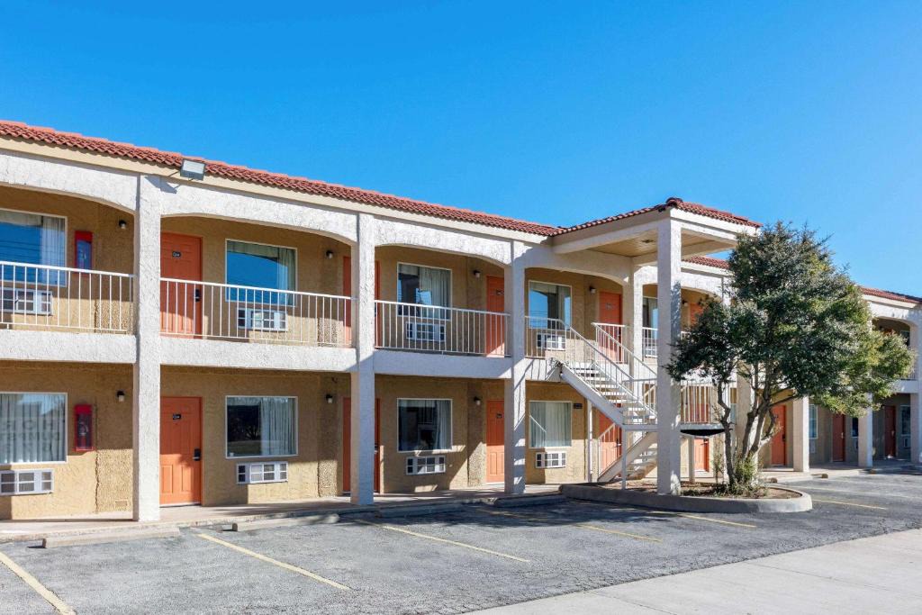 Abilene Hotel | Super 8 by Wyndham Abilene North